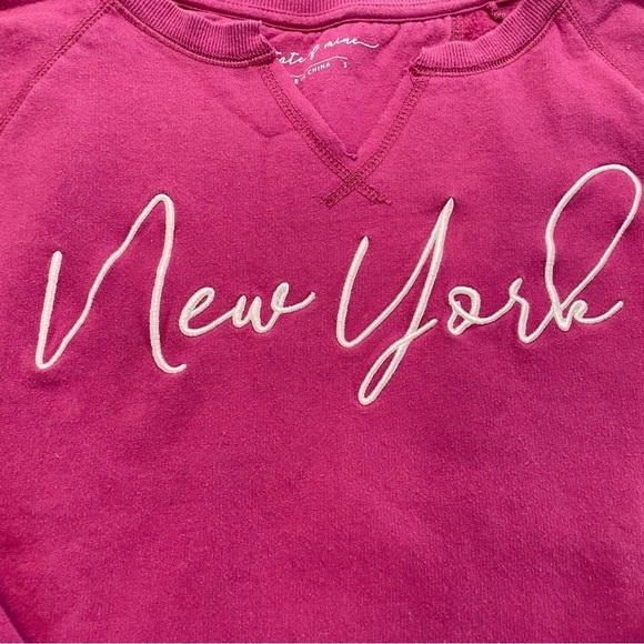 STATE OF MINE New York Embroidered Dark Pink Sweatshirt Small City State Womens - Picture 2 of 8